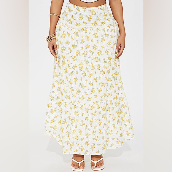 🌼🔆NWT Floral Maxi Skirt in White and Yellow Sz L🔆🌼 - Picture 4 of 7